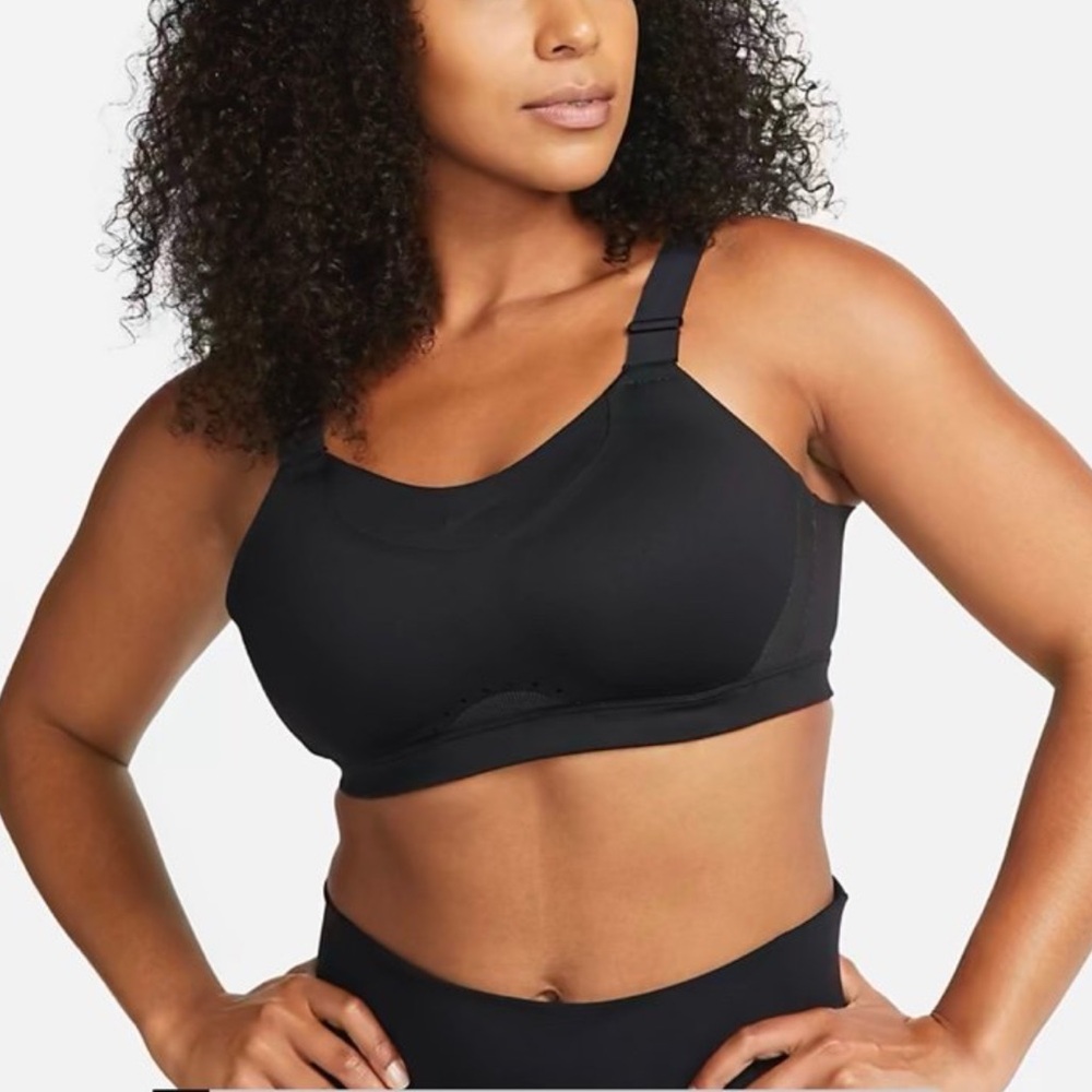 Nike Air Swoosh Medium Support Sports Bra